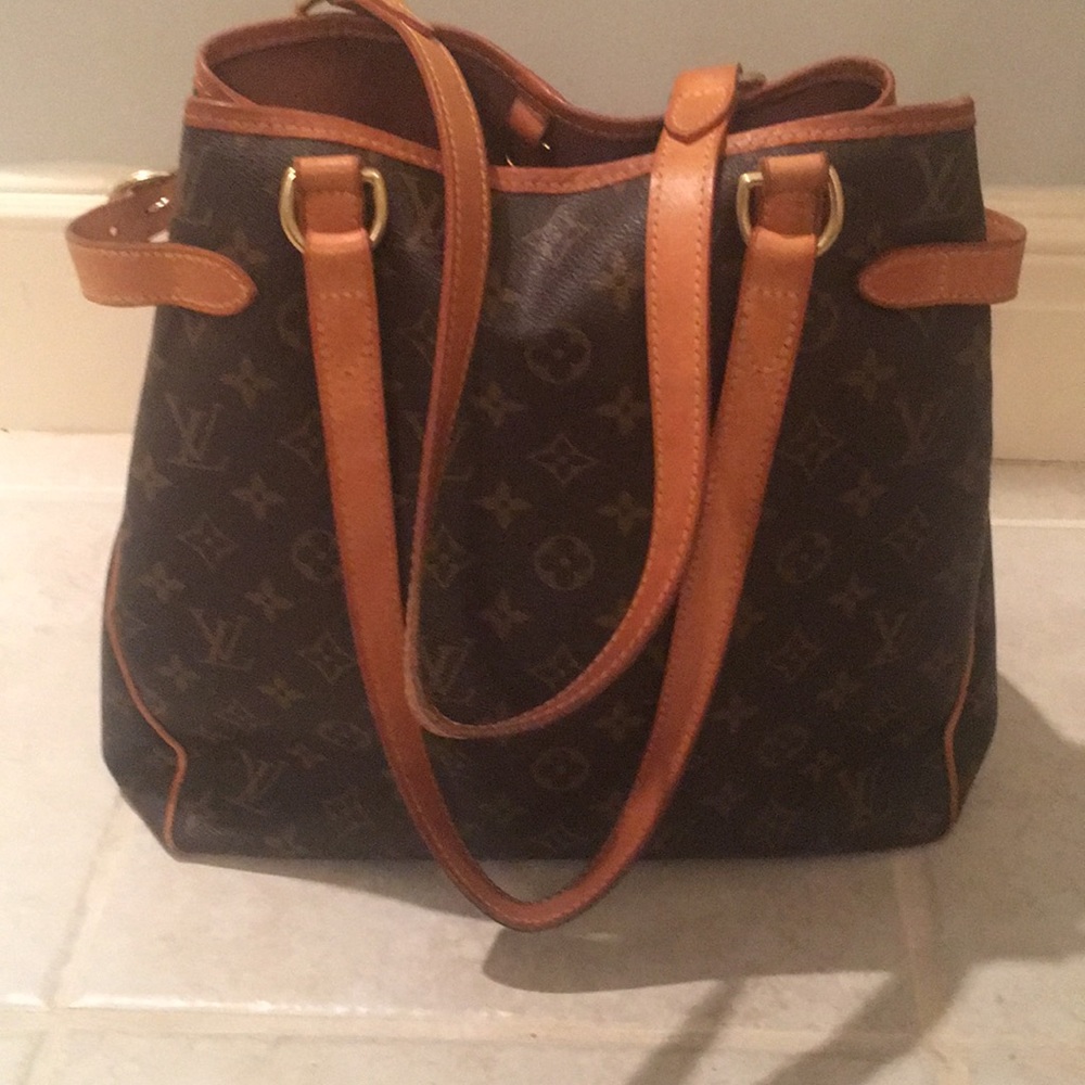 AUTHENTIC LOUIS VUITTON PURSE